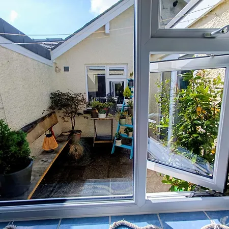 Semesterbostad Rosemount Guest